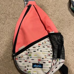 KAVU Rope Sling Bag Paxton (Arrow Dynamic)